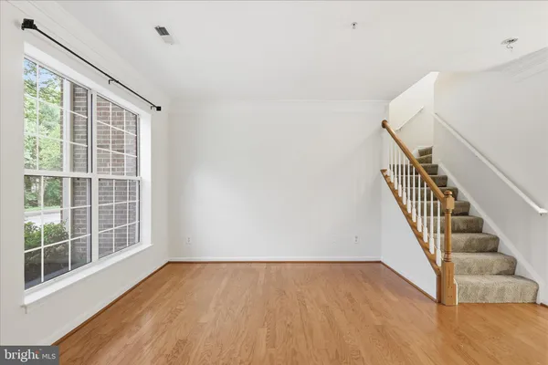 $2,500 | 4108 Vanderbilt Court, Fairfax, VA 22030