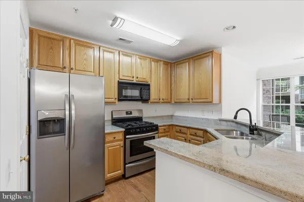 $2,500 | 4108 Vanderbilt Court, Fairfax, VA 22030