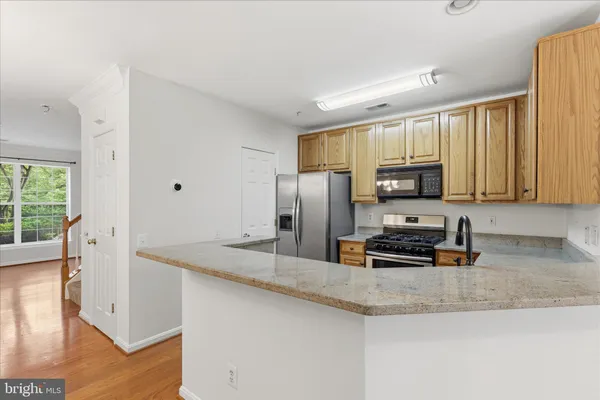 $2,500 | 4108 Vanderbilt Court, Fairfax, VA 22030
