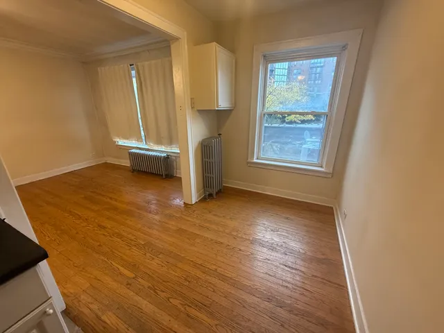 $1,400 | 18 East Northwest Highway, Unit 3, Arlington Heights, IL 60004