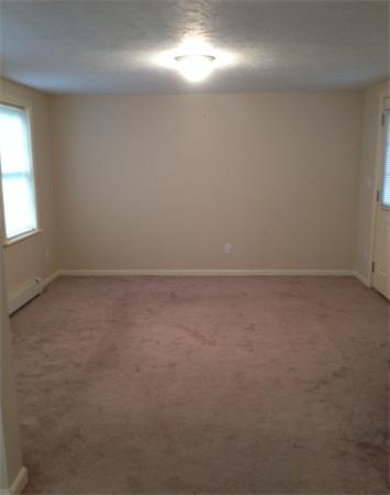 73 Main Street Blackstone, MA 01504 - Photo 6 of 10