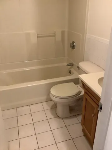 $2,250 | 50 Cambridge Road, Unit 110, Woburn, MA 01801