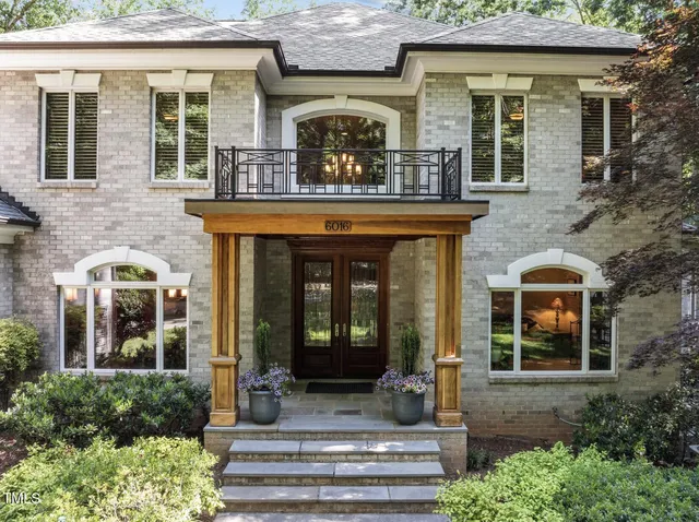a view of a house with a outdoor space
