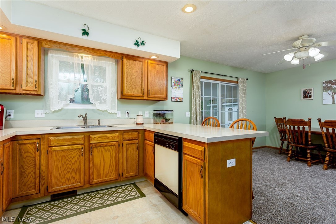 307 Root Road Lorain, OH 44052 - Photo 11 of 33 Gallery Image 11