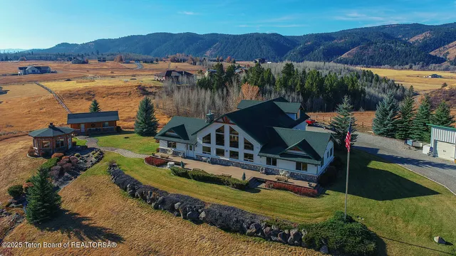 $1,800,000 | 87 Rayco Drive, Thayne, WY 83127