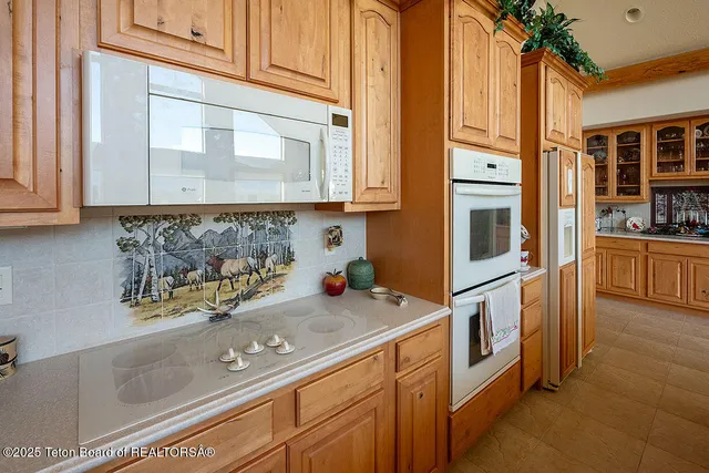 $1,800,000 | 87 Rayco Drive, Thayne, WY 83127