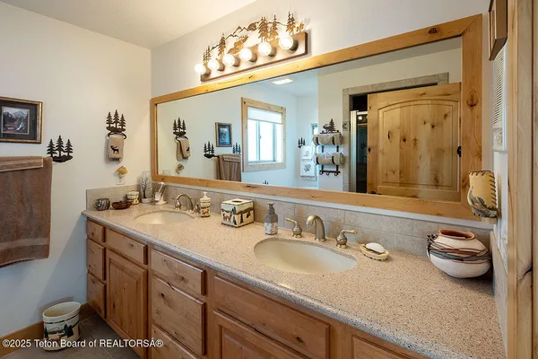 $1,650,000 | 87 Rayco Drive, Thayne, WY 83127