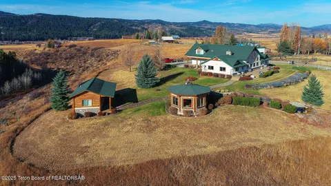 $1,800,000 | 87 Rayco Drive, Thayne, WY 83127