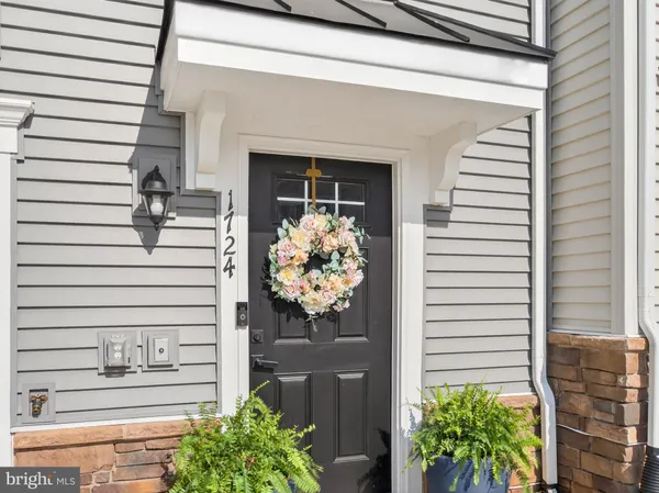 a view of a entryway front of house