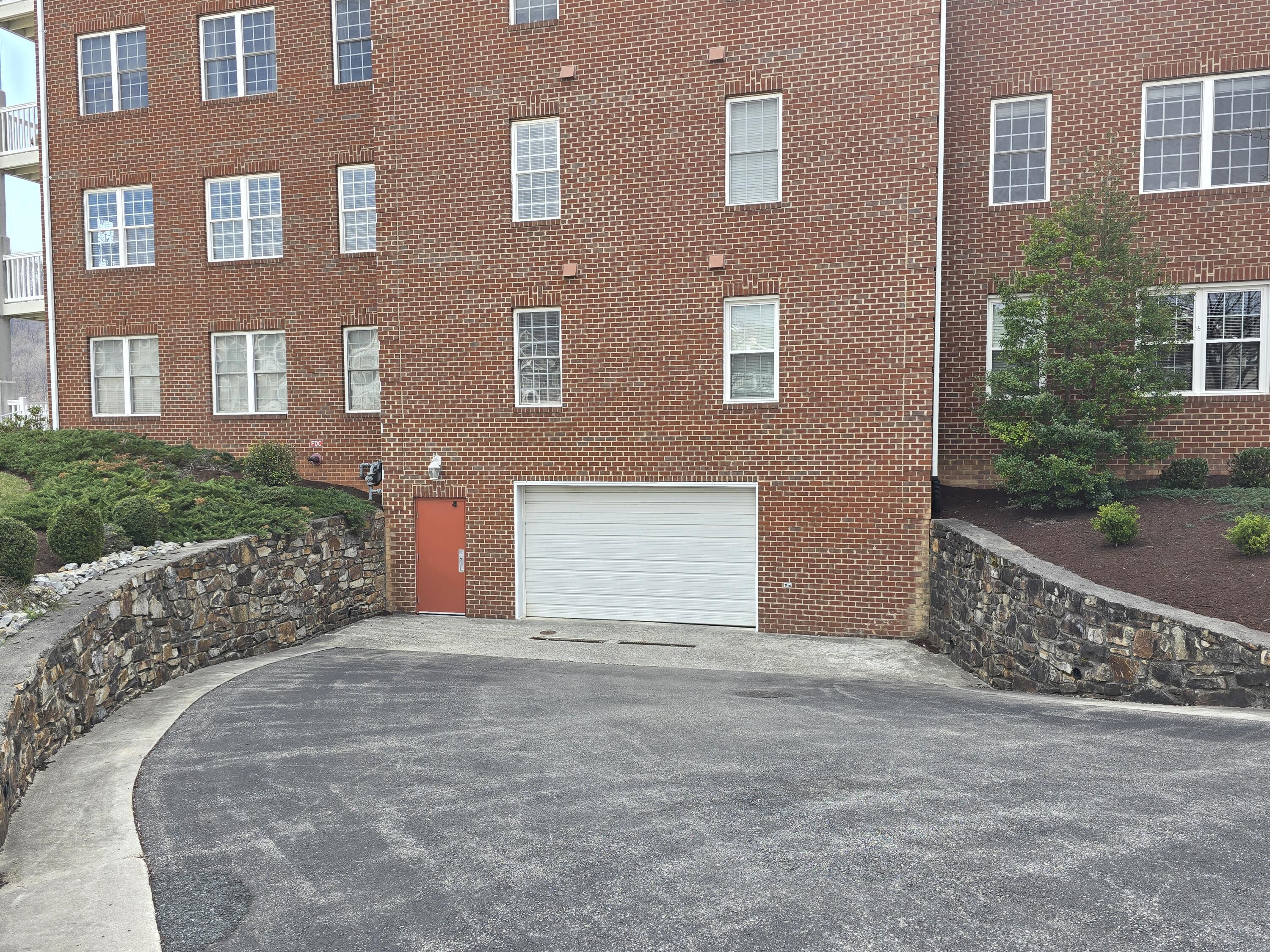 4444 Pheasant Ridge Road, Unit 201 Roanoke, VA 24014 - Photo 36 of 51 20250320_105922