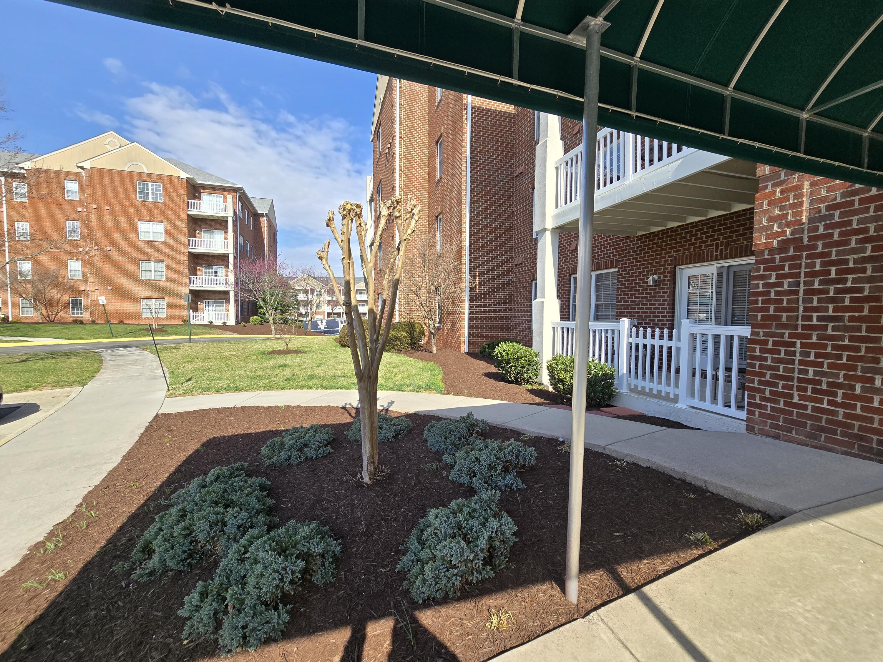 4444 Pheasant Ridge Road, Unit 201 Roanoke, VA 24014 - Photo 42 of 51 20250320_104943