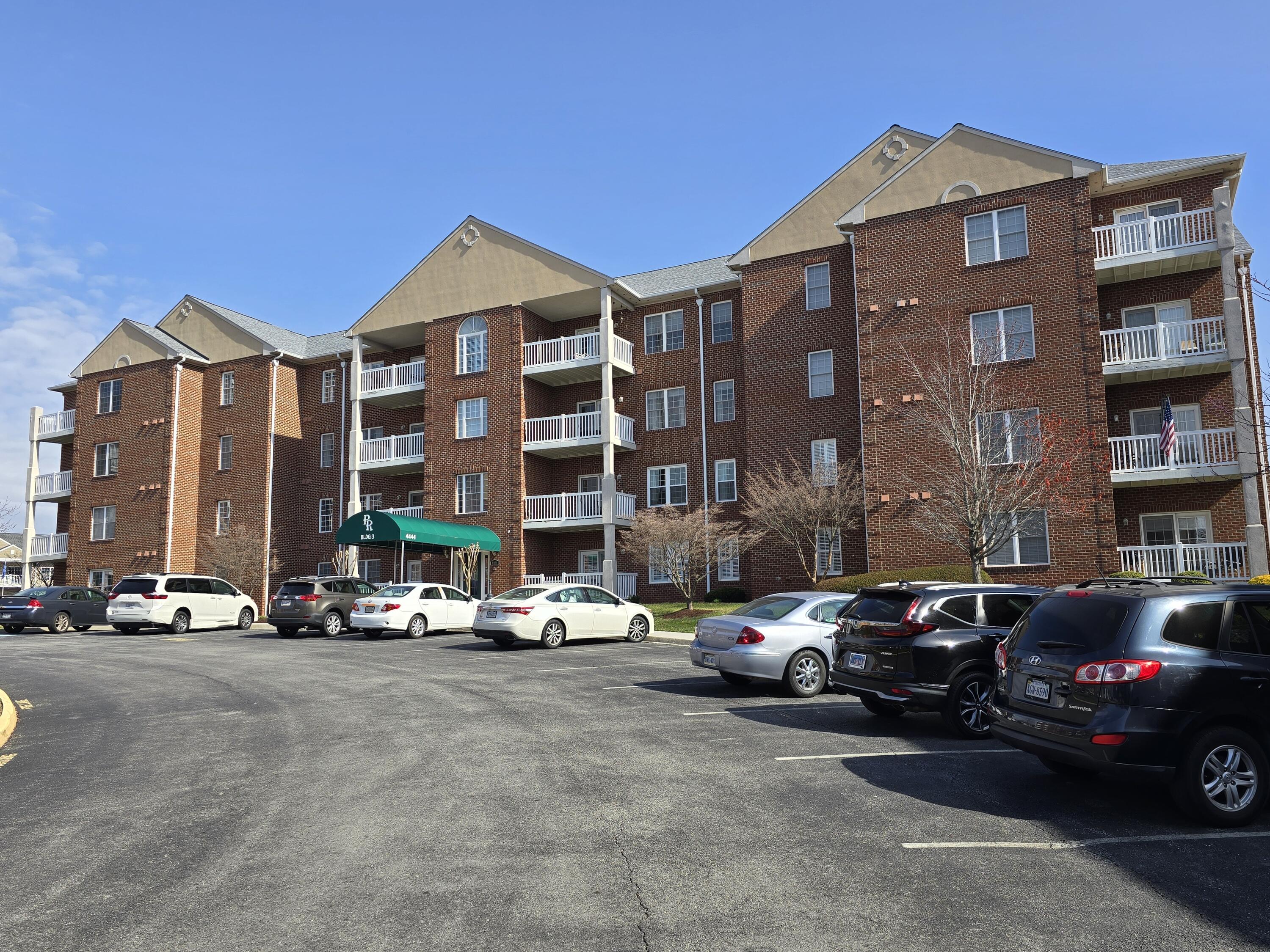 4444 Pheasant Ridge Road, Unit 201 Roanoke, VA 24014 - Photo 46 of 51 20250320_105155