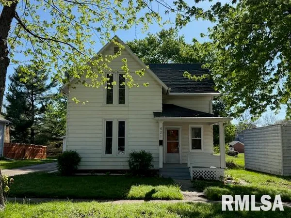 $94,900 | 421 South McArthur Street, Macomb, IL 61455