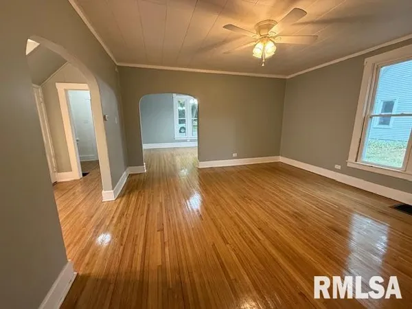 $94,900 | 421 South McArthur Street, Macomb, IL 61455