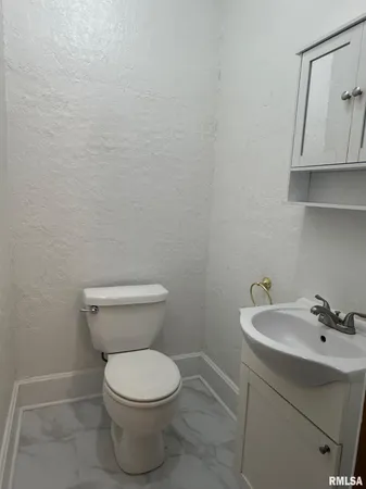 $94,900 | 421 South McArthur Street, Macomb, IL 61455