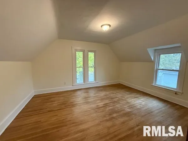 $94,900 | 421 South McArthur Street, Macomb, IL 61455