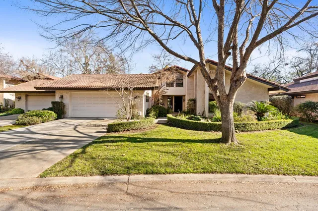 $429,000 | 5630 North El Adobe Drive, Fresno, CA 93711