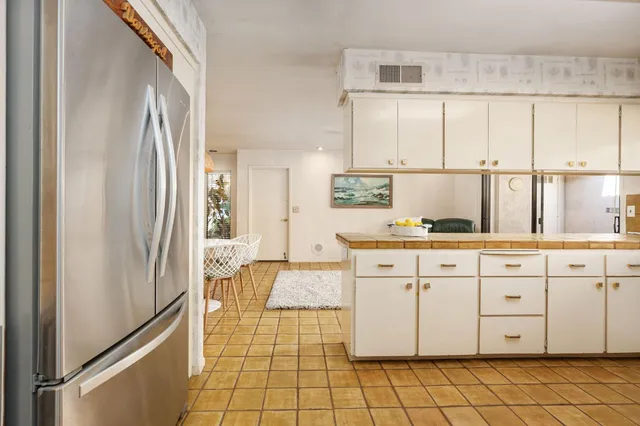 $429,000 | 5630 North El Adobe Drive, Fresno, CA 93711