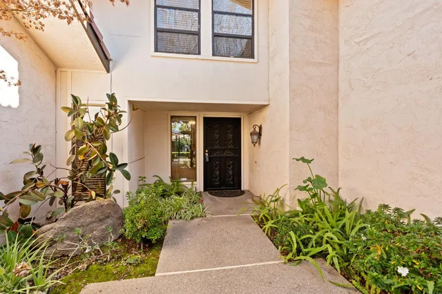 $429,000 | 5630 North El Adobe Drive, Fresno, CA 93711