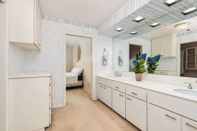 $429,000 | 5630 North El Adobe Drive, Fresno, CA 93711