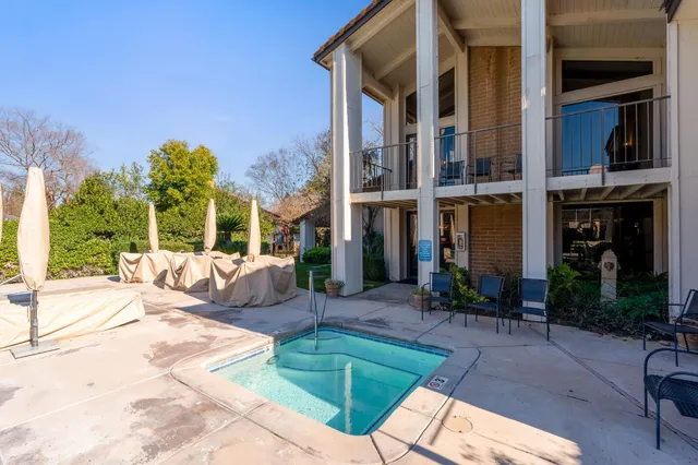 $429,000 | 5630 North El Adobe Drive, Fresno, CA 93711