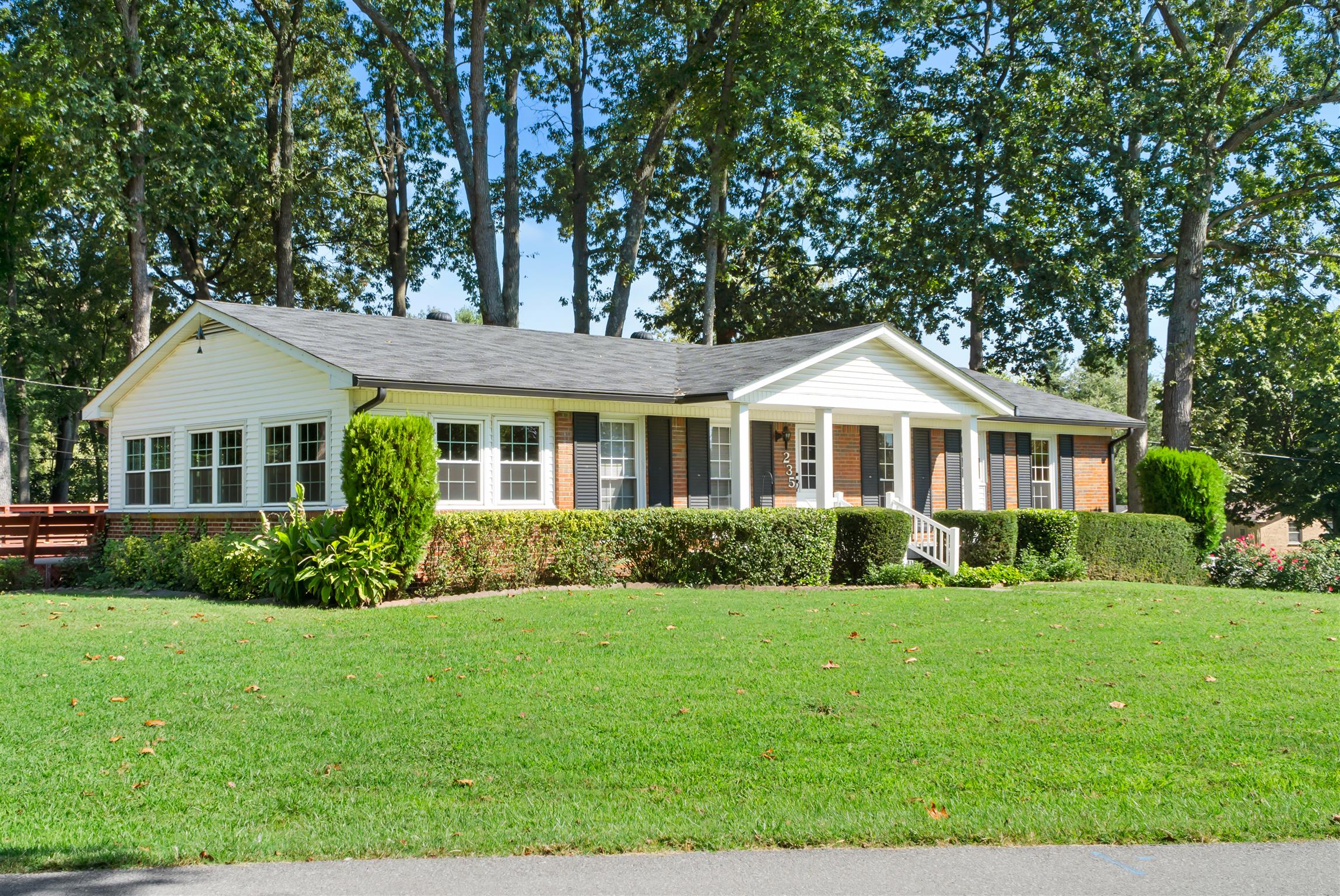 235 Shiloh Road Clarksville, TN 37042 - Photo 1 of 30 Gallery Image 1