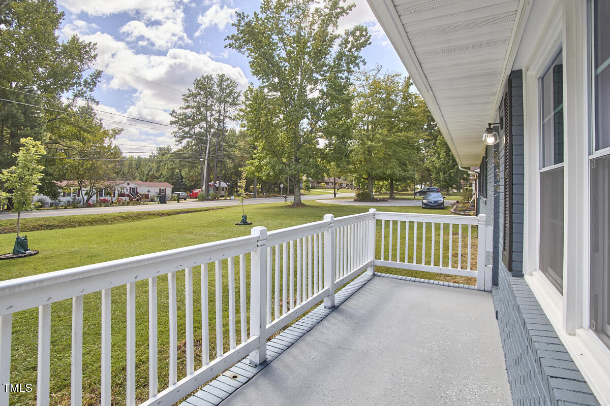 4103 Cheek Road Durham, NC 27704 - Photo 4 of 34 010