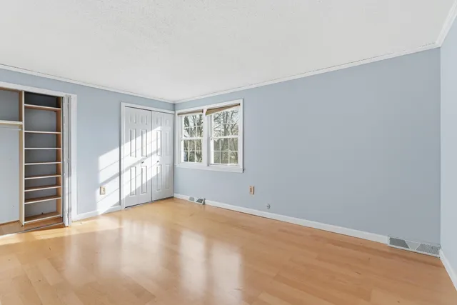 $364,000 | 25 Kern Drive, Nashua, NH 03060