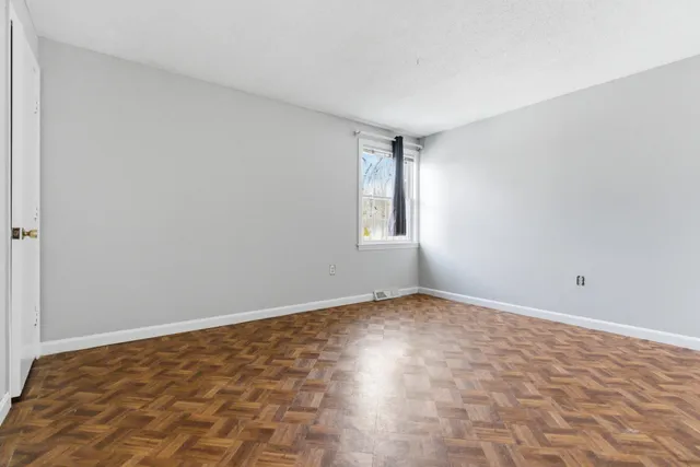 $364,000 | 25 Kern Drive, Nashua, NH 03060