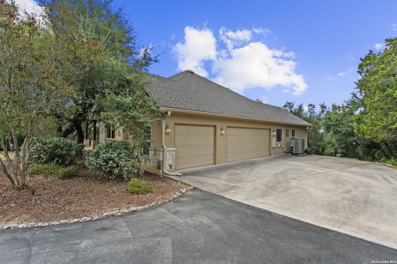 49 Auburn Ridge Spring Branch, TX 78070 - Photo 6 of 46 Gallery Image 6