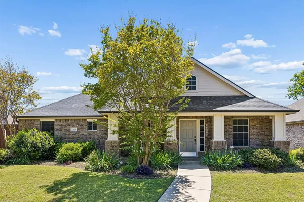 $2,990 | 1616 Ponderosa Drive, Allen, TX 75002