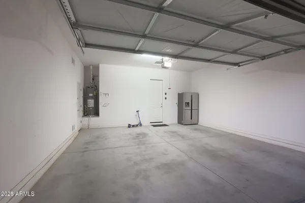 $2,595 | 18626 West Elm Street, Goodyear, AZ 85395