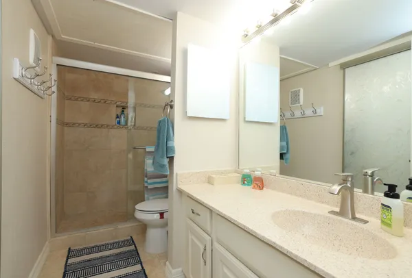 $2,350 | 12600 Melville Drive, Unit 318B, Montgomery, TX 77356
