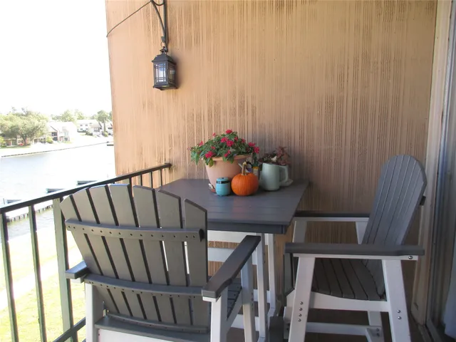 $2,350 | 12600 Melville Drive, Unit 318B, Montgomery, TX 77356