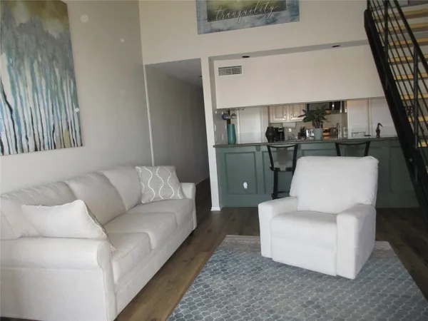 $2,350 | 12600 Melville Drive, Unit 318B, Montgomery, TX 77356