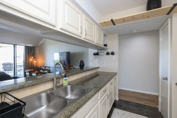 $2,350 | 12600 Melville Drive, Unit 318B, Montgomery, TX 77356