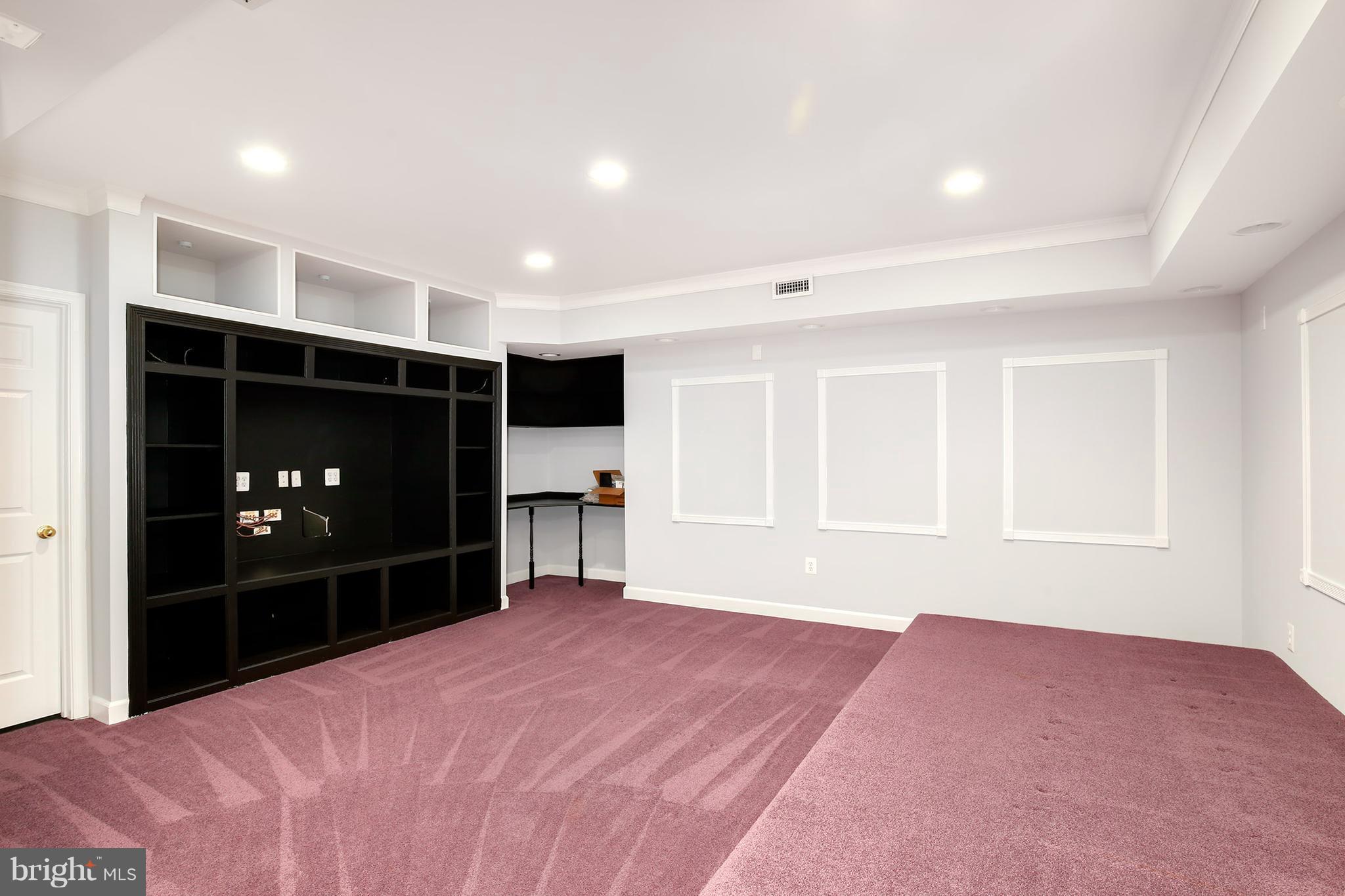 6901 Newman Road Clifton, VA 20124 - Photo 17 of 30 Theater Room