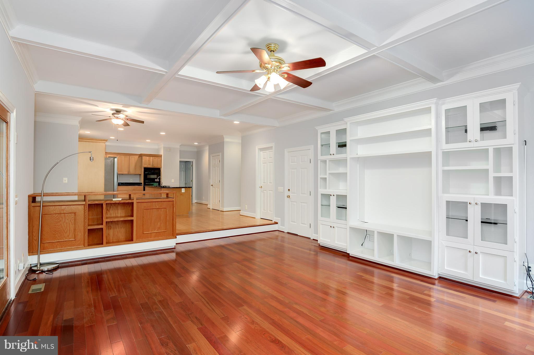 Family Room w/ Built-Ins