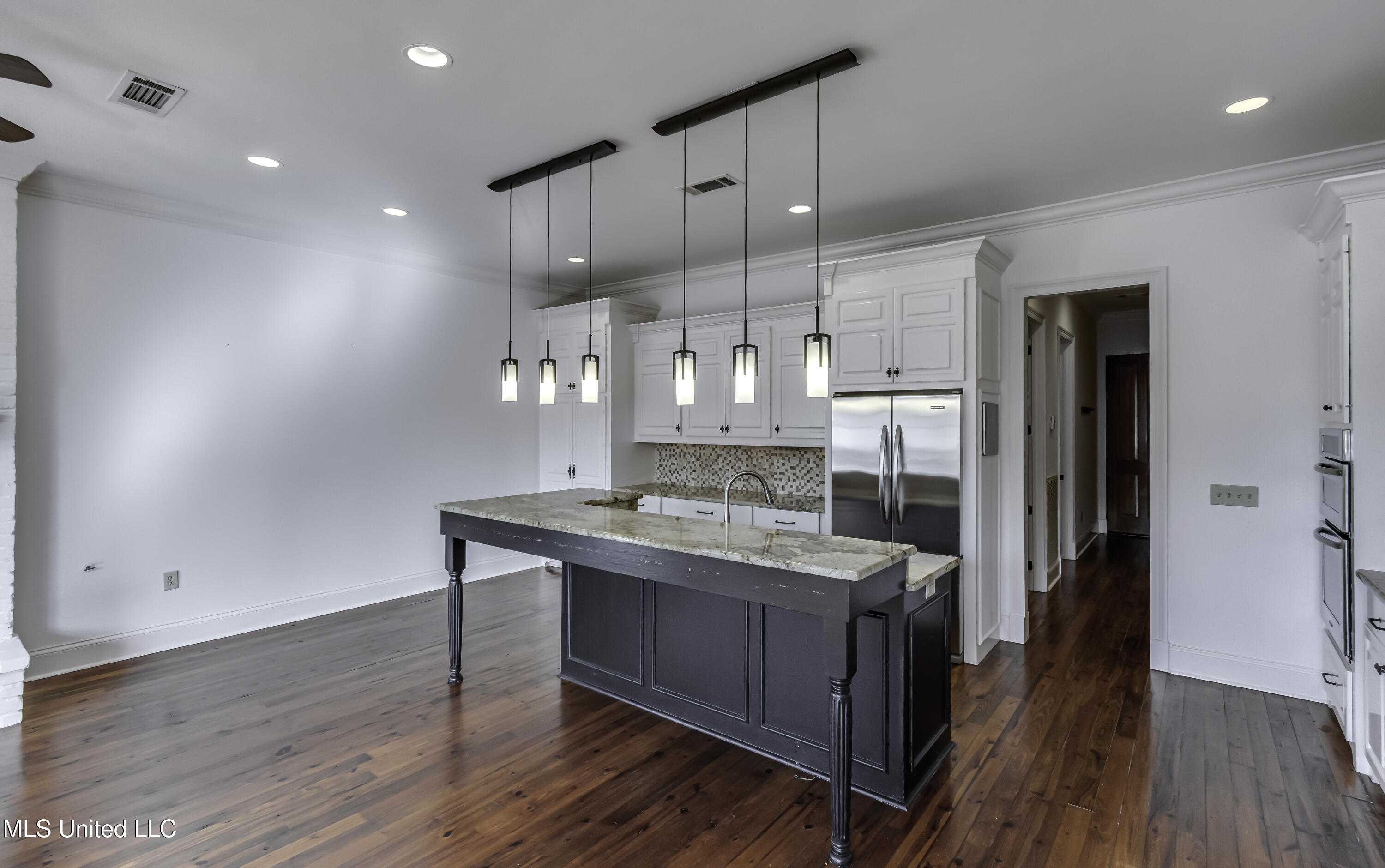 107 Northlake Lane Madison, MS 39110 - Photo 17 of 76 107 Northlake Ln--32