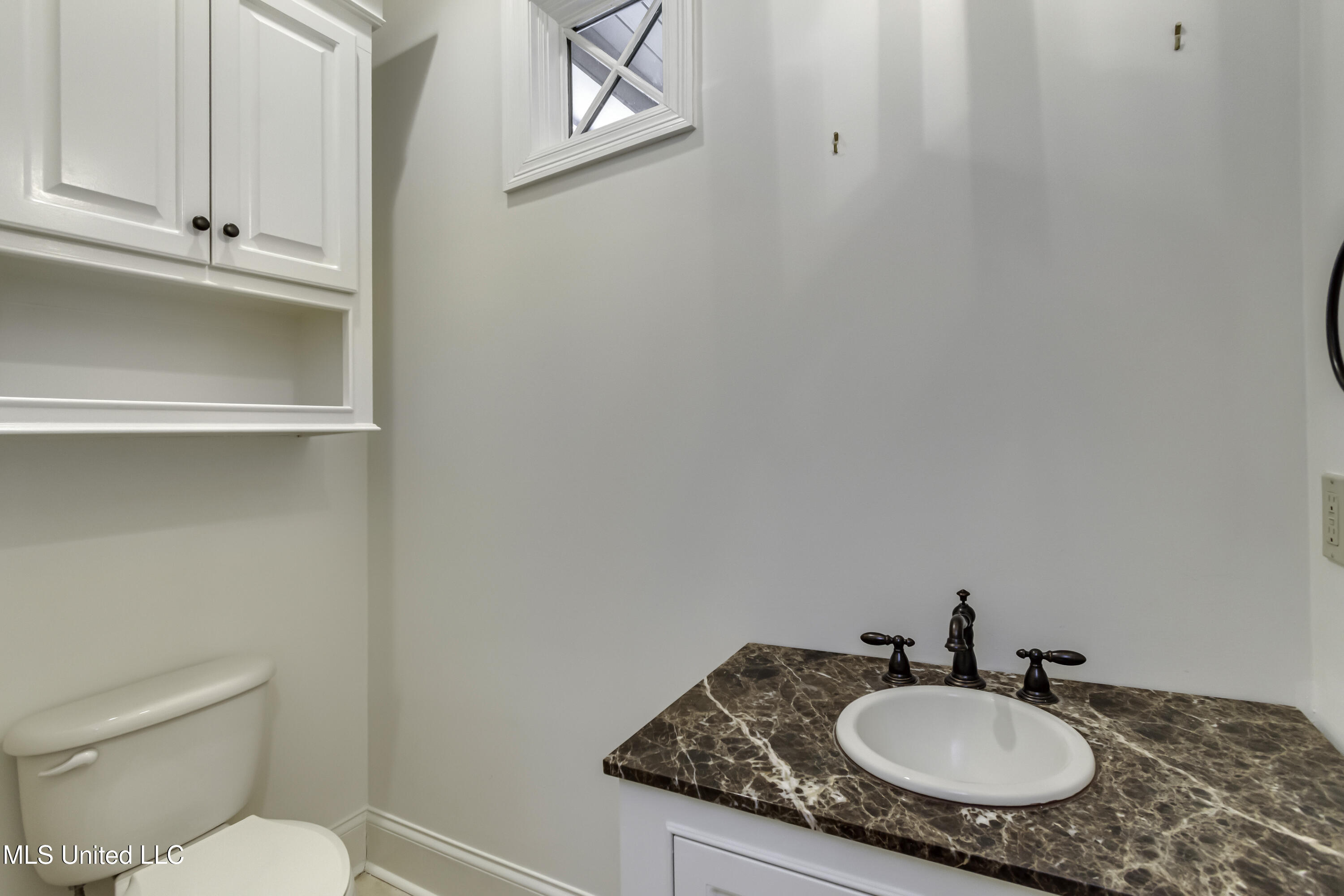 107 Northlake Lane Madison, MS 39110 - Photo 31 of 76 107 Northlake Ln--46