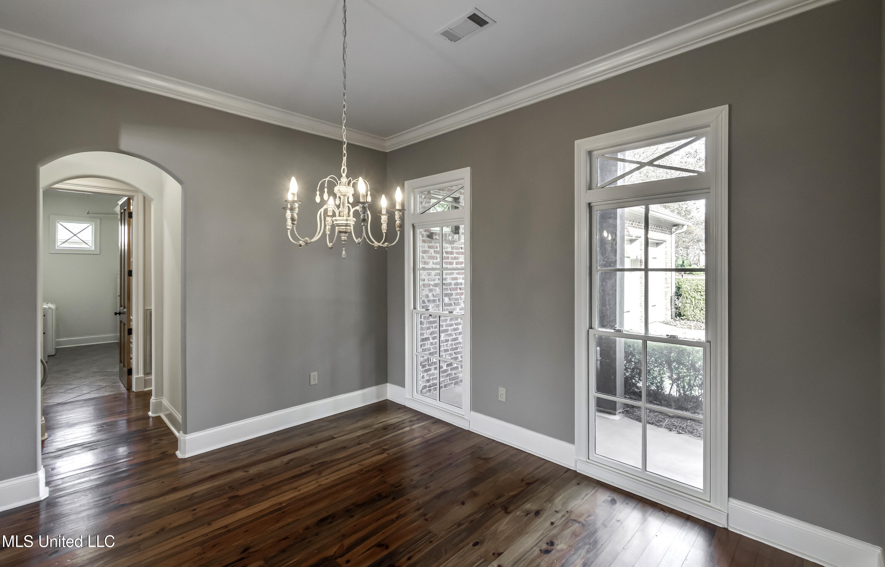 107 Northlake Lane Madison, MS 39110 - Photo 4 of 76 107 Northlake Ln--19