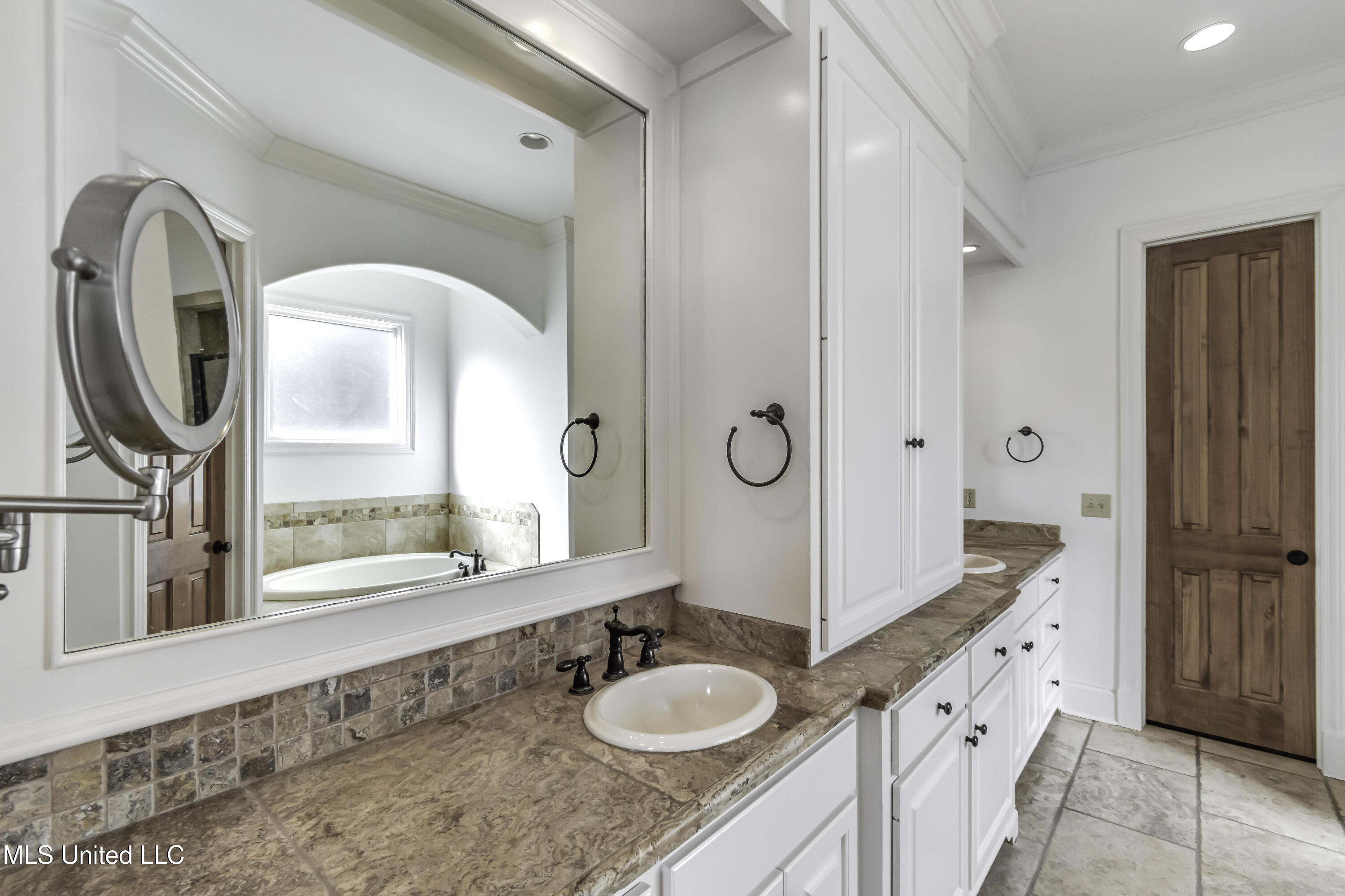 107 Northlake Lane Madison, MS 39110 - Photo 43 of 76 107 Northlake Ln--58