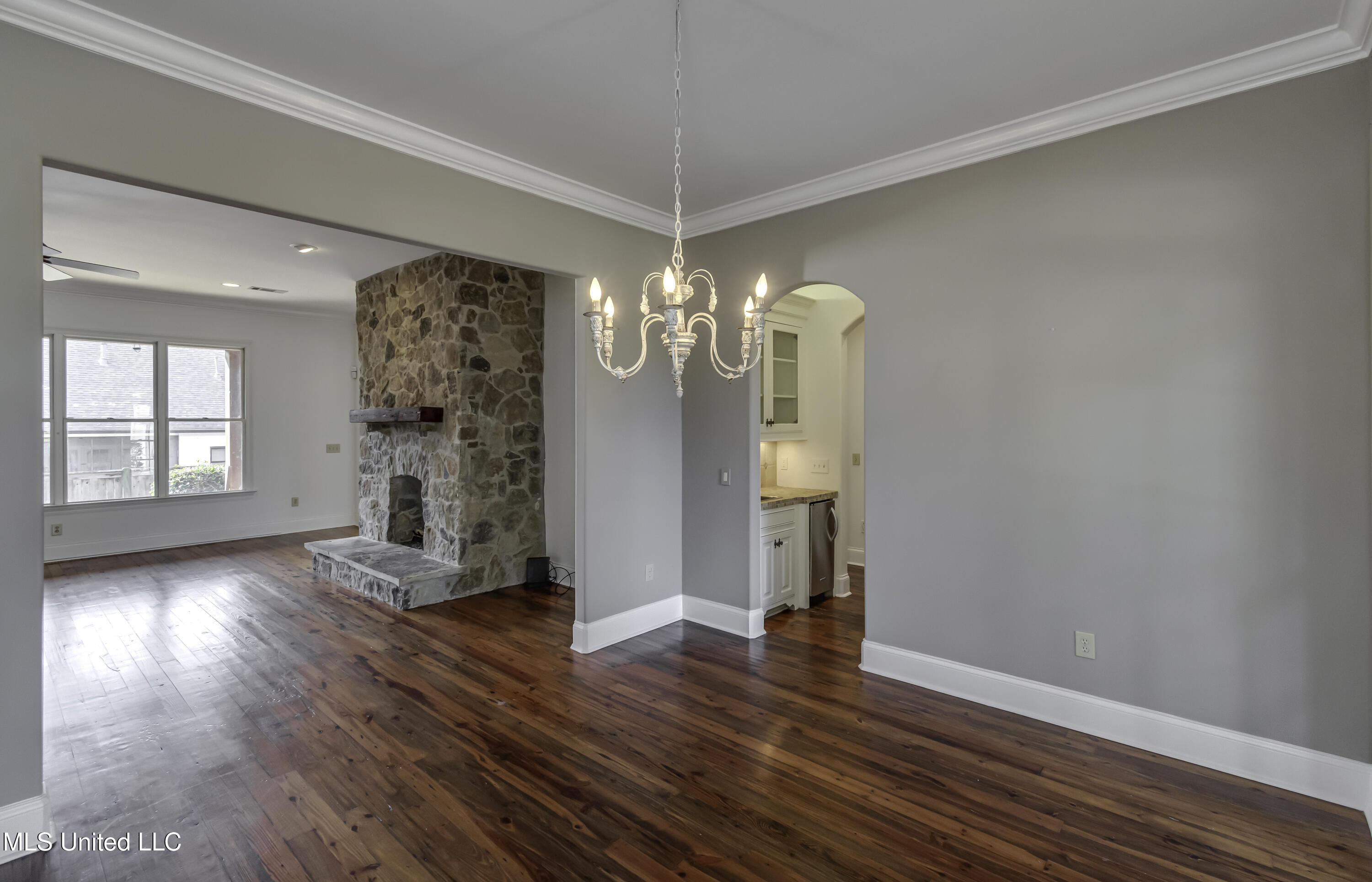 107 Northlake Lane Madison, MS 39110 - Photo 5 of 76 107 Northlake Ln--20