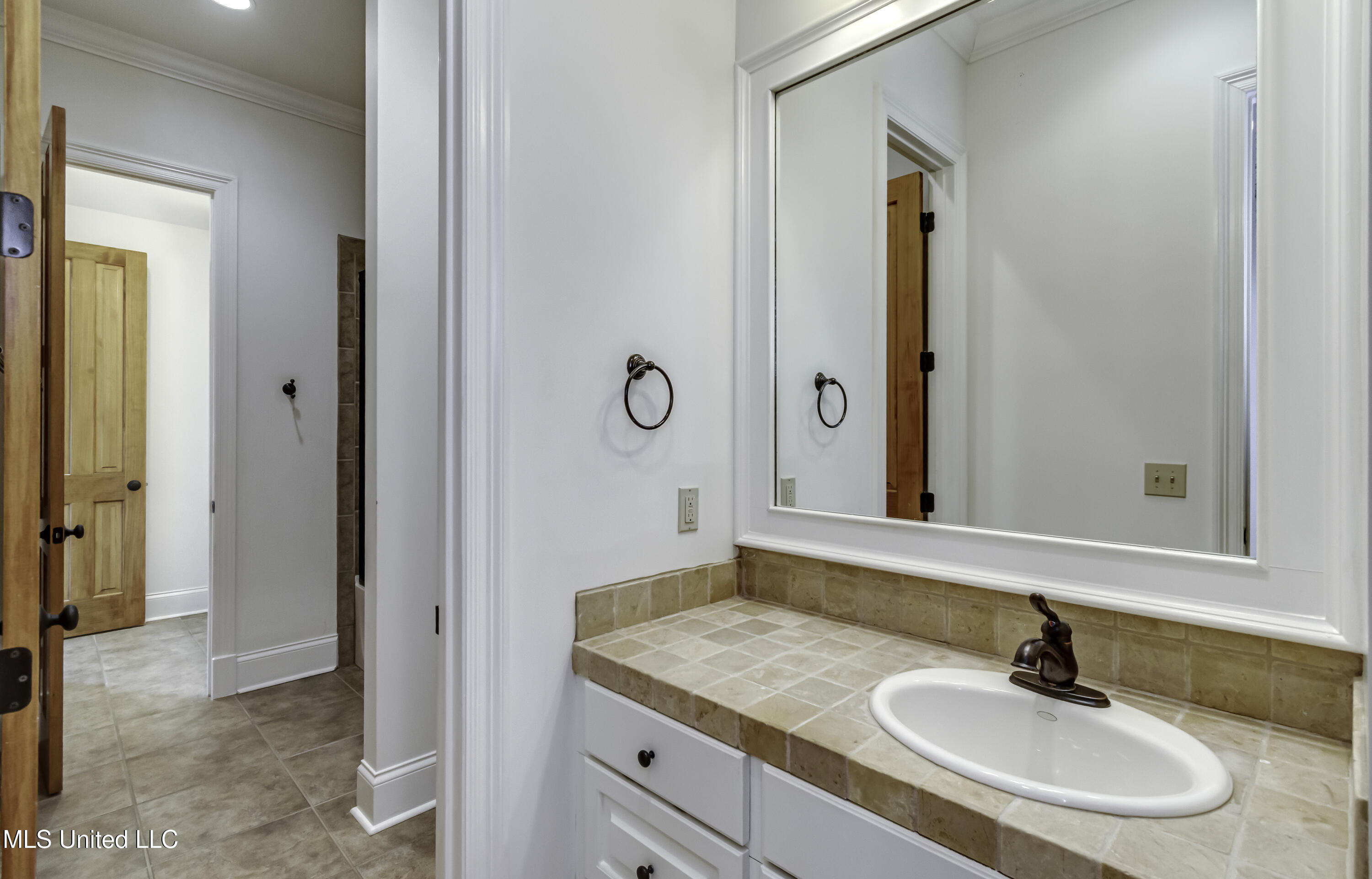 107 Northlake Lane Madison, MS 39110 - Photo 51 of 76 107 Northlake Ln--66