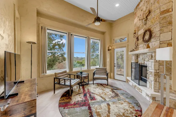 $880,000 | 413 Rock House Drive, Liberty Hill, TX 78642