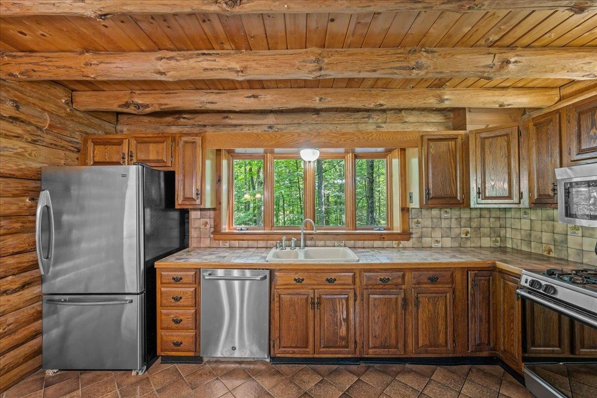 34 Edwards Mill Road Chester, NH 03036 - Photo 18 of 57 Gallery Image 18