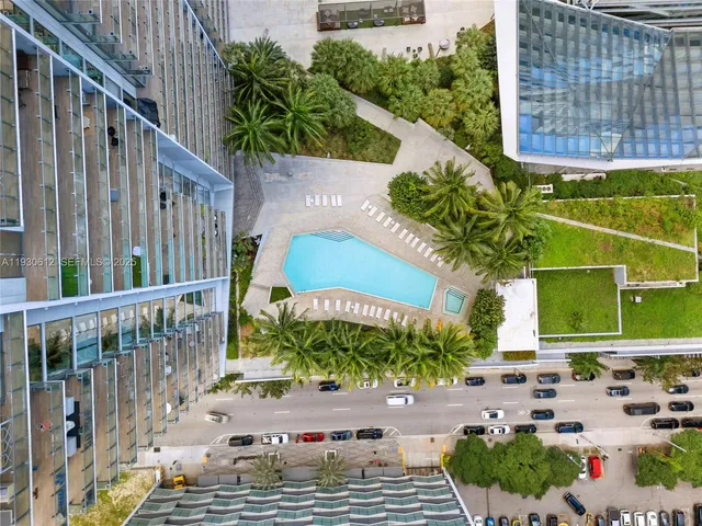 $1,525,000 | 88 Southwest 7th Street, Unit 3212, Miami, FL 33130