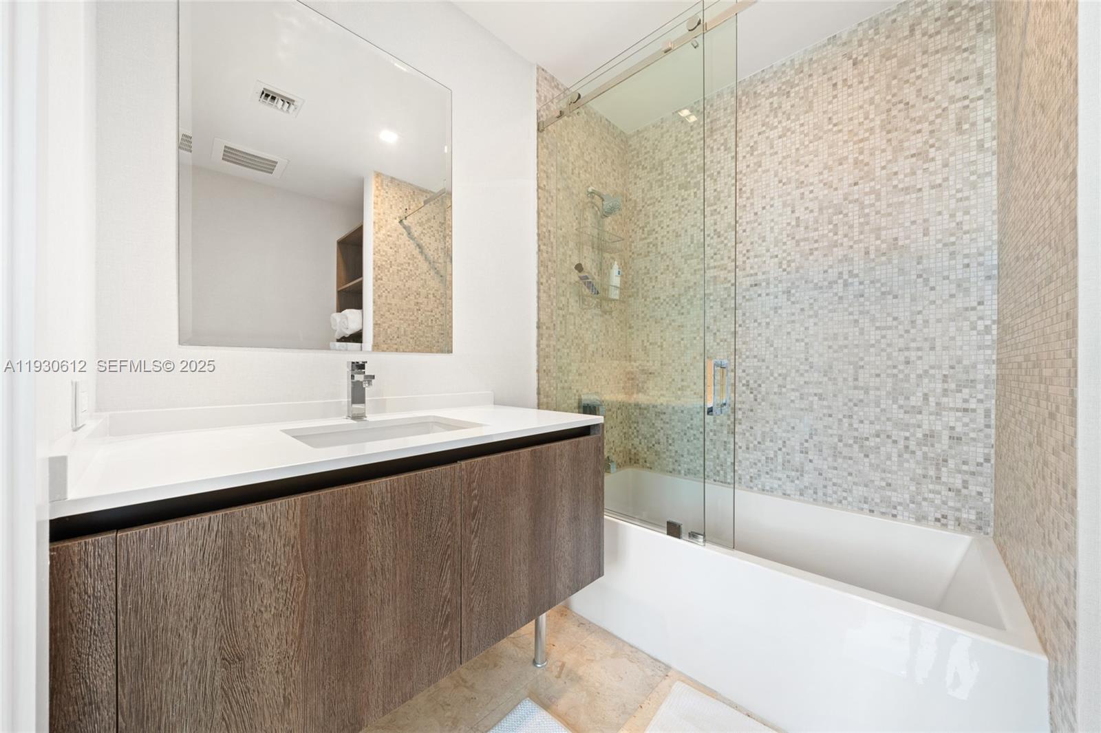 88 Southwest 7th Street, Unit 3212 Miami, FL 33130 - Photo 29 of 40