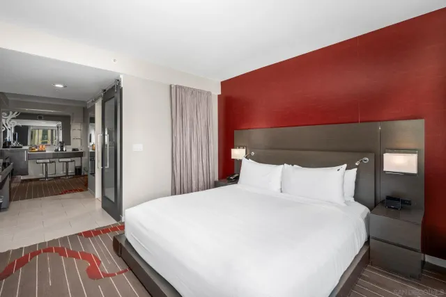 $250,000 | 207 Fifth Avenue, Unit 739, San Diego, CA 92101