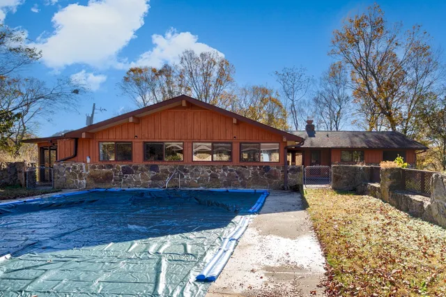 $449,000 | 809 Lofton Hall Road, Ardmore, TN 38449